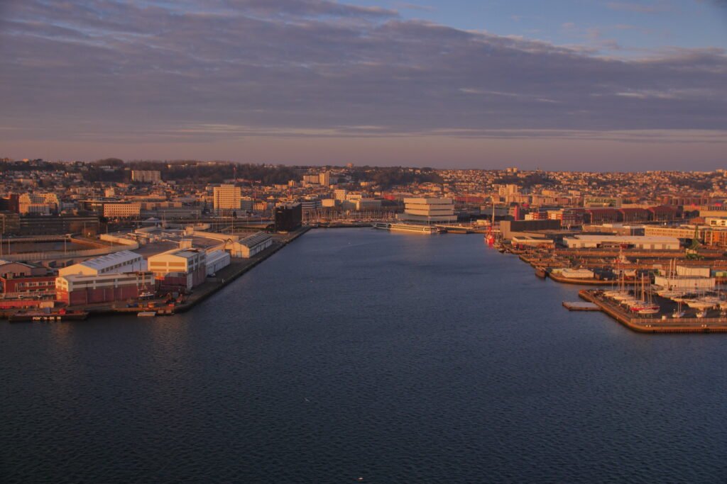 Photographie urbex et roofing au Havre par Vertiges Havrais (Vad Him)
